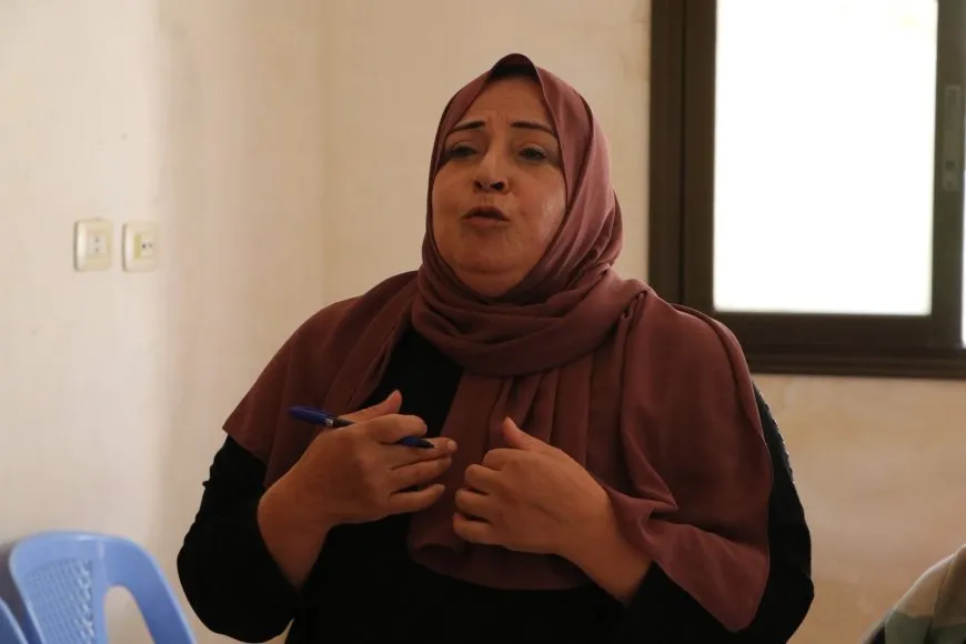 "دور المثقفين في حل المشاكل الاجتماعية"