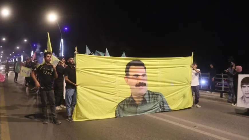 مسيرة مشاعل تنديداً بالمؤامرة الدولية على القائد عبد الله أوجلان