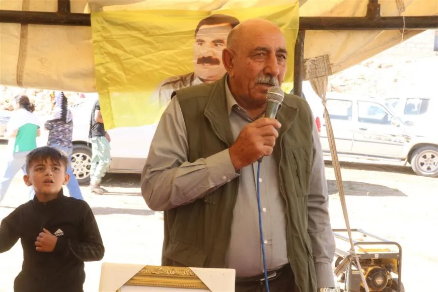 تقديم واجب العزاء لذوي مقاتل قسد صالح خليل