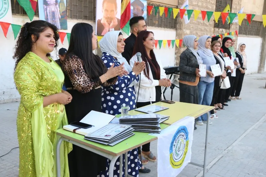 في يومهم العالمي.. تكريم معلمات ومعلمي مدينة حلب
