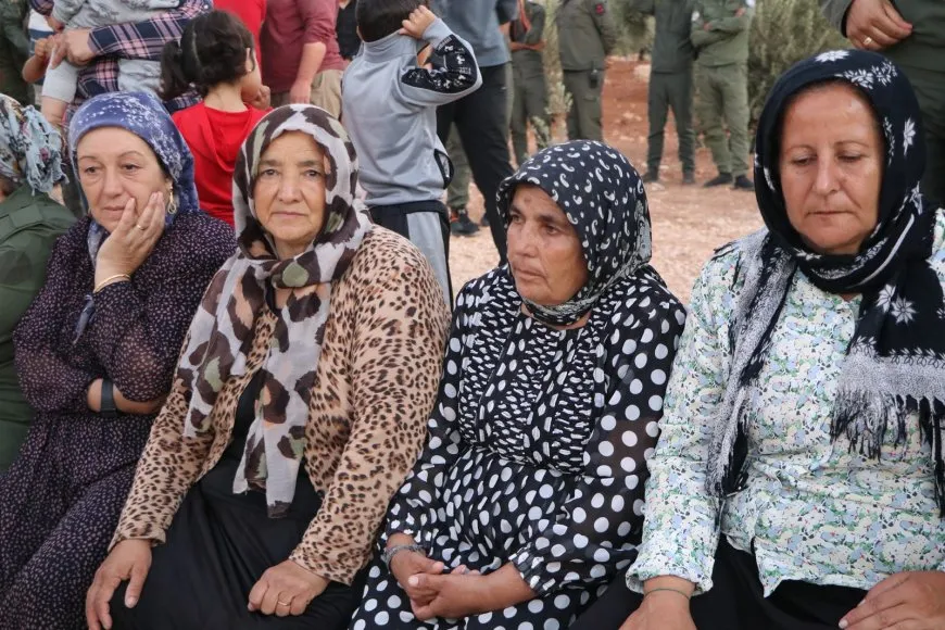 في السنوية الأولى لشهداء قوى مكافحة المخدرات إشعال الشموع على أضرحتهم