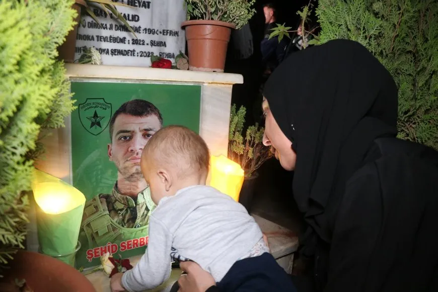 في السنوية الأولى لشهداء قوى مكافحة المخدرات إشعال الشموع على أضرحتهم