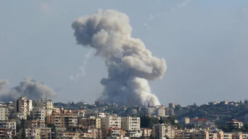 مقتل 12 شخصاً وإصابة 17 آخرين في القصف الإسرائيلي على لبنان 
