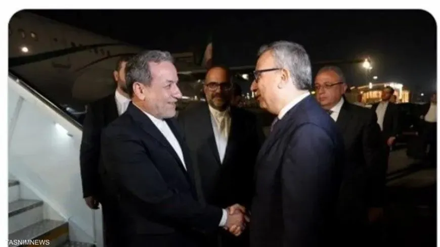 وزير الخارجية الإيراني يصل القاهرة