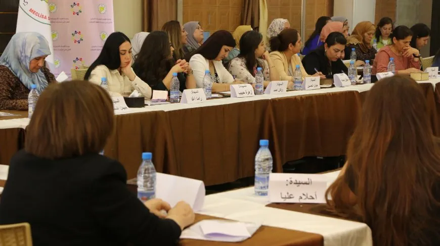 الانتهاء من محورين في اليوم الأول من الملتقى الحواري الوطني النسوي السوري