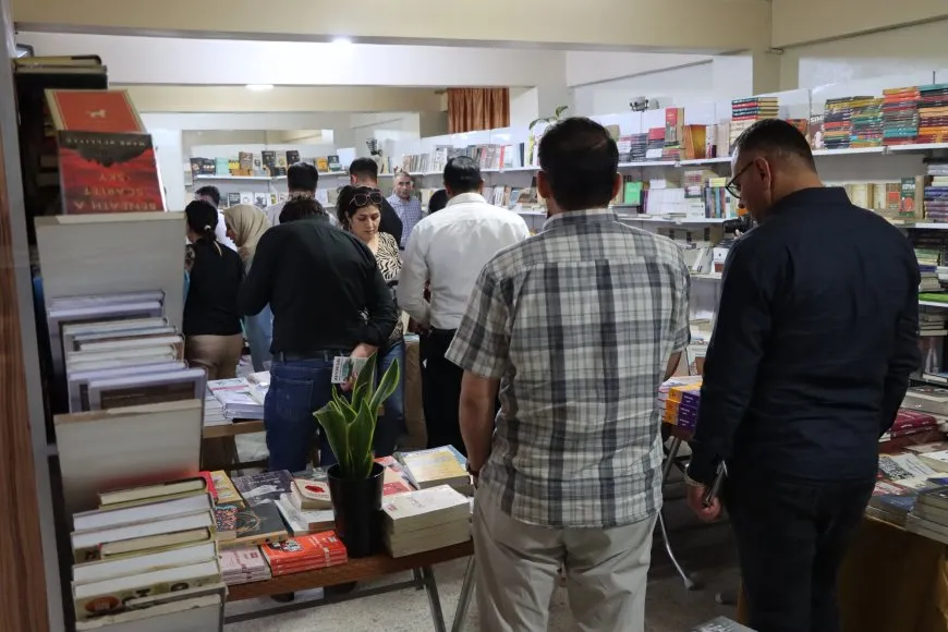 إشادة وتحديات.. محور ندوة اليوم عن معرض الشهيد  هركول  للكتاب