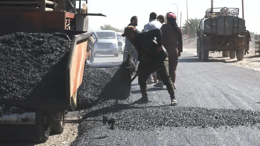 إعادة تأهيل وتعبيد طرق مدينة الفرات بريف مقاطعة دير الزور 
