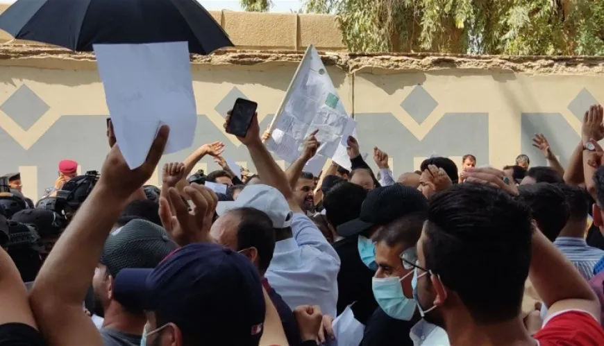 اعتداء على خريجات عراقيات طالبن بتعيينهن
