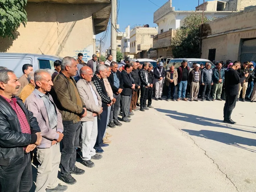 أهالي مقاطعة الفرات يقدمون واجب العزاء لذوي الشهيدة تولين