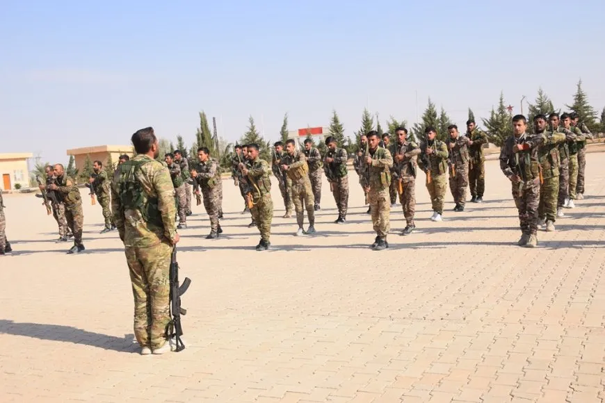 أهالي الشدادي يشيعون جثمان شهيد قوات الحماية الذاتية فيصل ملا علي