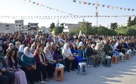 الآلاف في مدينة كوباني يحتفلون بـ "يوم كوباني العالمي"