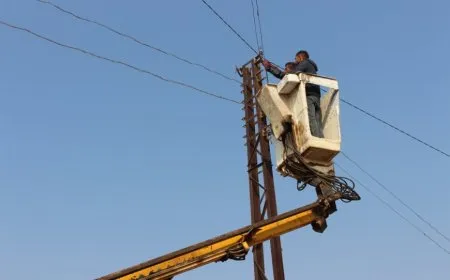 بعد تضحية.. طوارئ كهرباء تل براك تنهي صيانة الشبكة استعداداً لاستقبال الشتاء