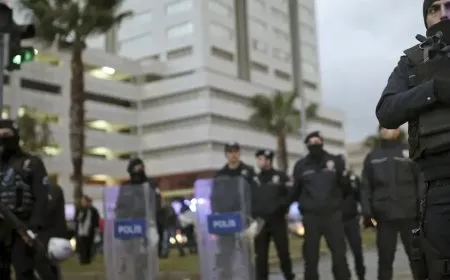 السلطات التركية تعتقل لاجئاً كردياً في مدينة إزمير