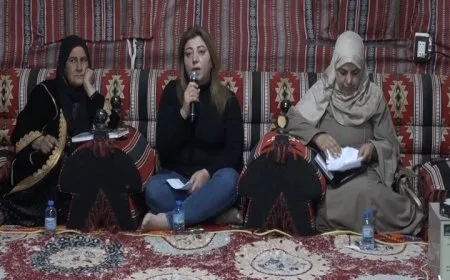 الطبقة.. أمسية شعرية ملونة بقصائد عن المرأة