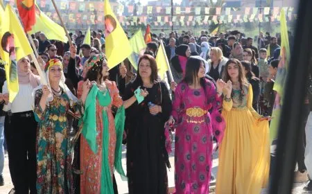 رسالة من احتفالية الحسكة: حزب العمال الكردستاني يناضل من أجل الإنسانية والباحثين عن الحرية