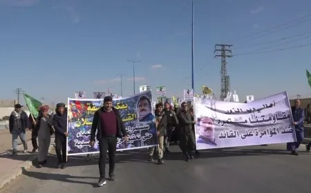 مظاهرة حاشدة في دير الزور للتنديد بنظام التعذيب والإبادة