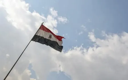 مصدران: وفد أمني مصري يتجه إلى إسرائيل الخميس لمحاولة التوصل لوقف إطلاق نار في غزة