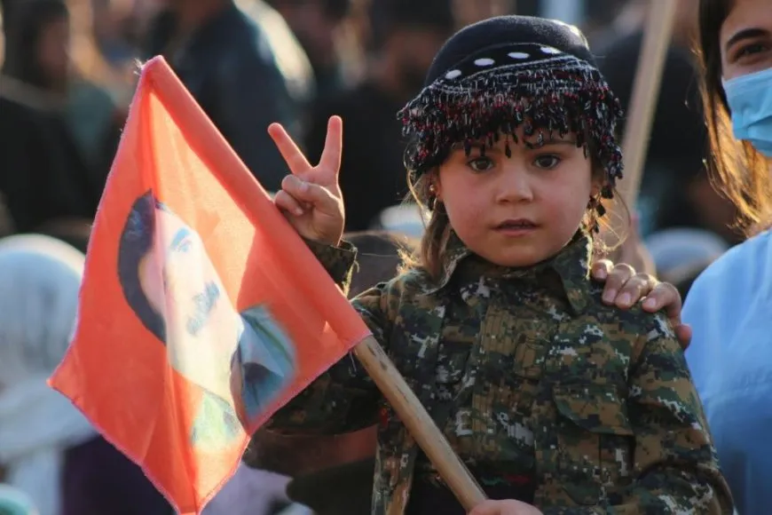 الآلاف في مدينة كوباني يحتفلون بـ "يوم كوباني العالمي"