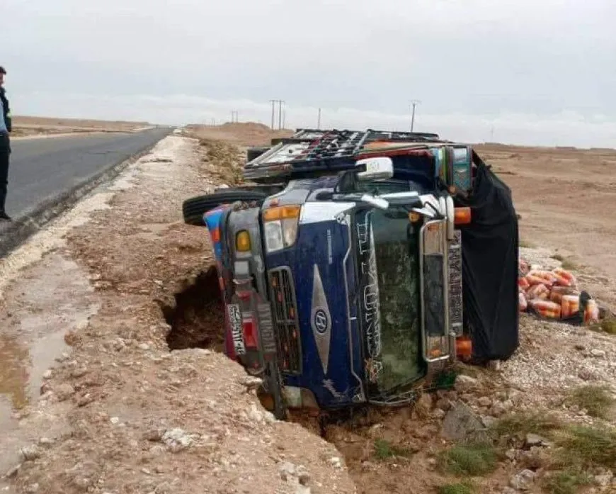 3 حوادث مرورية على طريق حيوي في إقليم شمال وشرق سوريا جراء الظروف الجوية