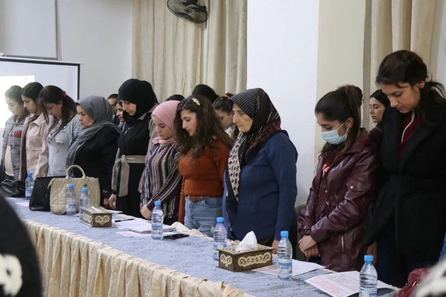 ندوة حوارية بمناسبة اليوم العالمي لمناهضة العنف ضد المرأة في حلب