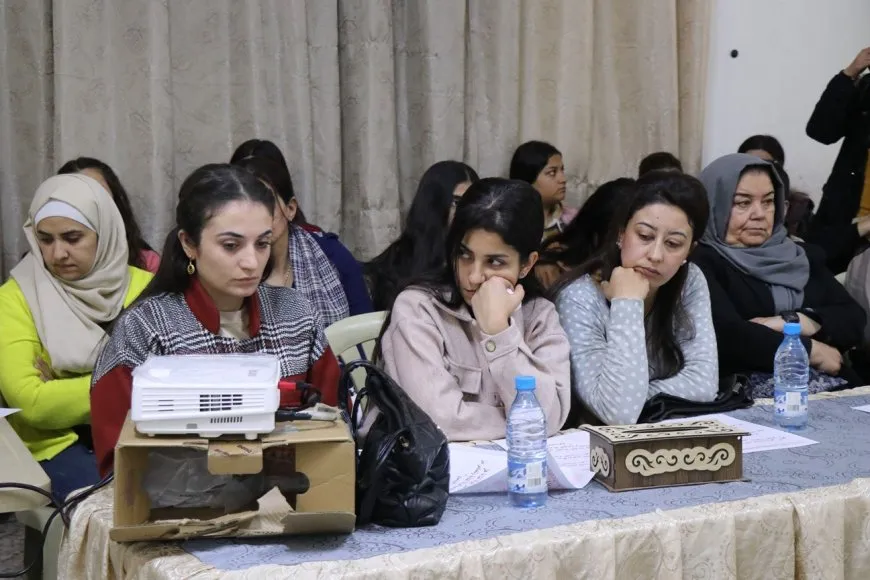 ندوة حوارية بمناسبة اليوم العالمي لمناهضة العنف ضد المرأة في حلب