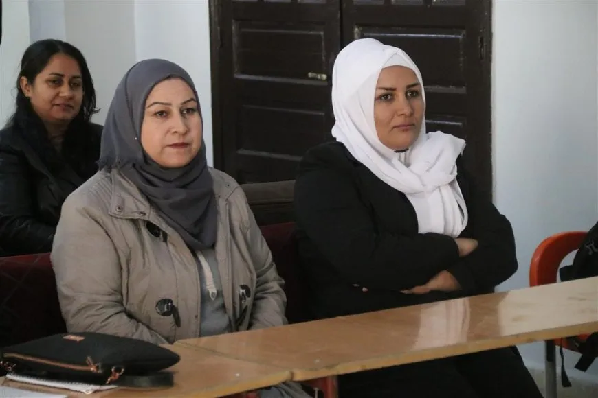 محاضرة للقضاء على العنف الممارس بحق النساء في عامودا
