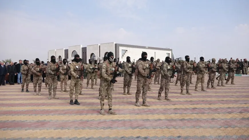 أهالي الطبقة يشيّعون جثمان مقاتل قوات الحماية الذاتية علي العساف