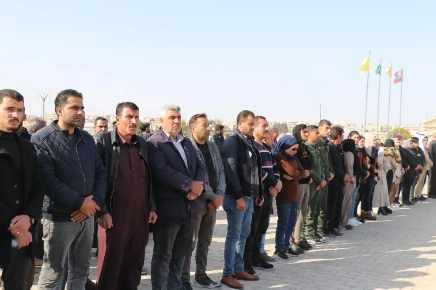 تشييع جثمان مقاتل قوات الحماية الذاتية شريف الأحمد