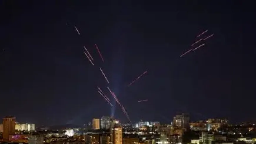 أوكرانيا تستهدف روسيا بـ 25 مسيّرة أدى لإغلاق اثنين من مطاراتها 