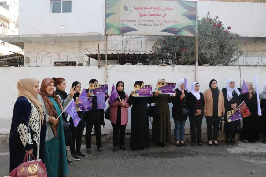 الرجال في مقاطعة دير الزور يخرجون بمسيرة داعمة للمرأة ومناهضة العنف محور سلسلة فعاليات