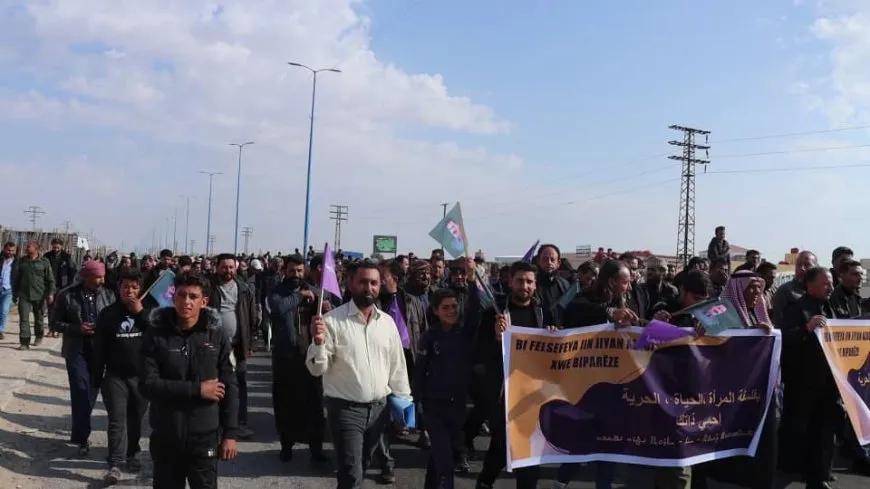 الرجال في مقاطعة دير الزور يخرجون بمسيرة داعمة للمرأة ومناهضة العنف محور سلسلة فعاليات