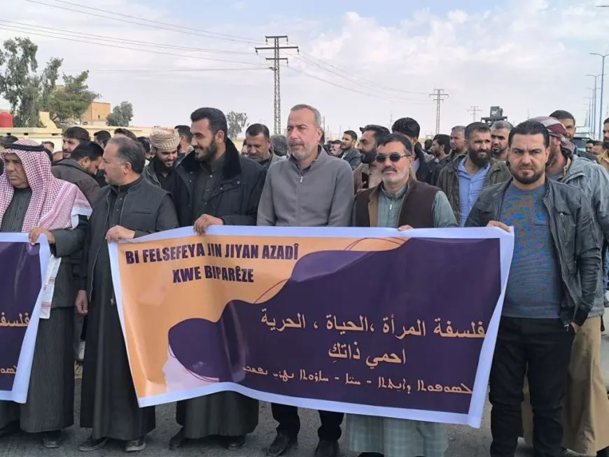 الرجال في مقاطعة دير الزور يخرجون بمسيرة داعمة للمرأة ومناهضة العنف محور سلسلة فعاليات