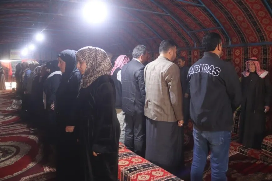 تقديم واجب العزاء لذوي مقاتل قسد في الرقة