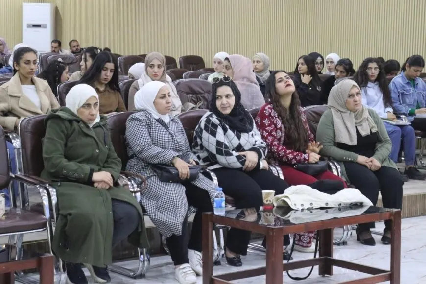 محاضرات وتوزيع منشورات بمناسبة اليوم العالمي لمناهضة العنف ضد المرأة