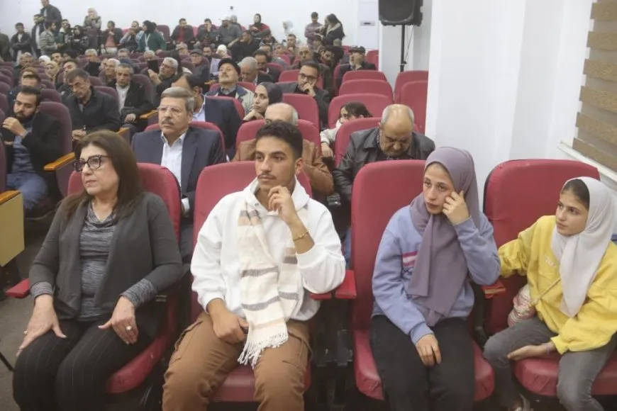 تمازج الثقافات في مهرجان الأدب الثاني تذكير للرواد بغنى ثقافاتهم وعراقتها