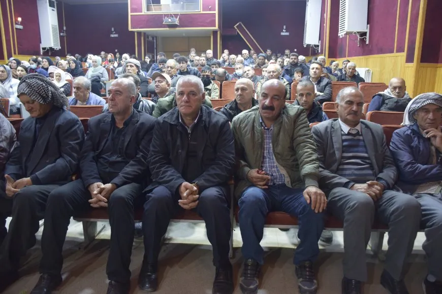 ندوة حوارية وتوزيع منشورات مع اقتراب اليوم العالمي لمناهضة العنف ضد المرأة 
