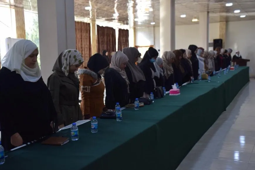 ندوة حوارية وتوزيع منشورات مع اقتراب اليوم العالمي لمناهضة العنف ضد المرأة 