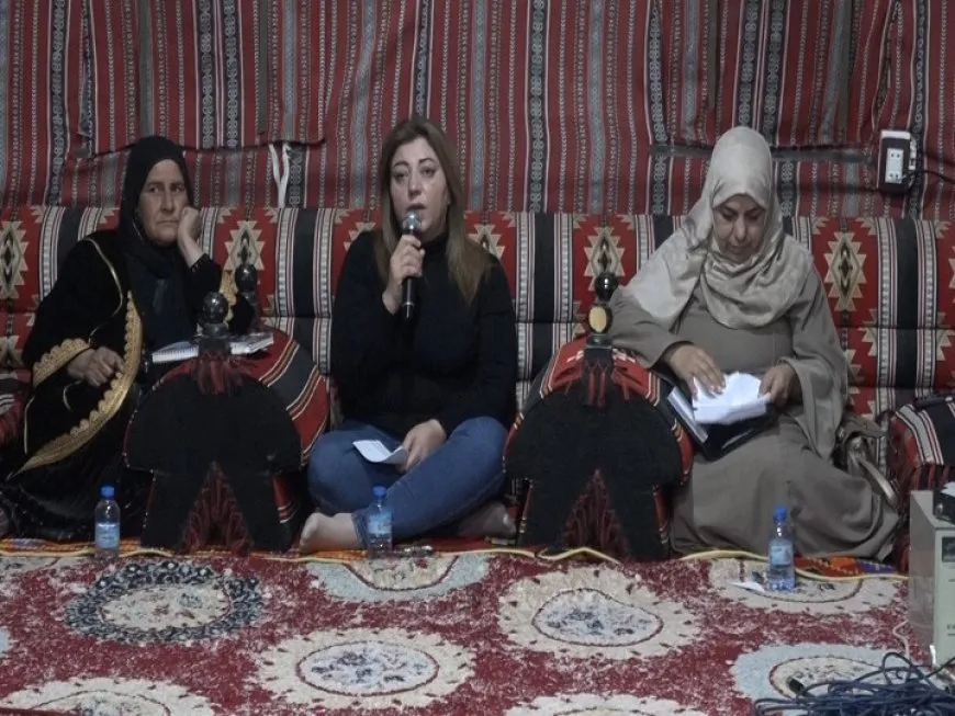 الطبقة.. أمسية شعرية ملونة بقصائد عن المرأة