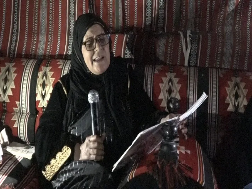 الطبقة.. أمسية شعرية ملونة بقصائد عن المرأة