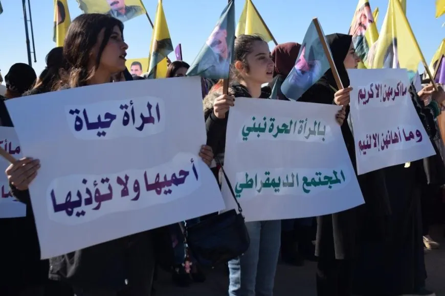 مسيرات 25 تشرين الثاني تؤكد "النضال خيار لا عودة منه حتى تحقيق الحرية لجميع النساء"
