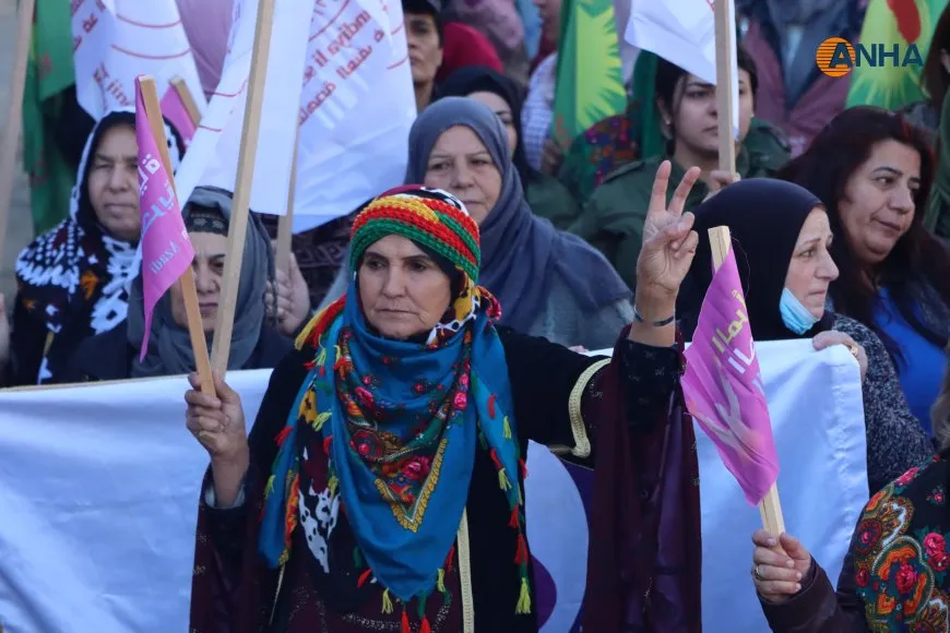 مسيرات 25 تشرين الثاني تؤكد "النضال خيار لا عودة منه حتى تحقيق الحرية لجميع النساء"