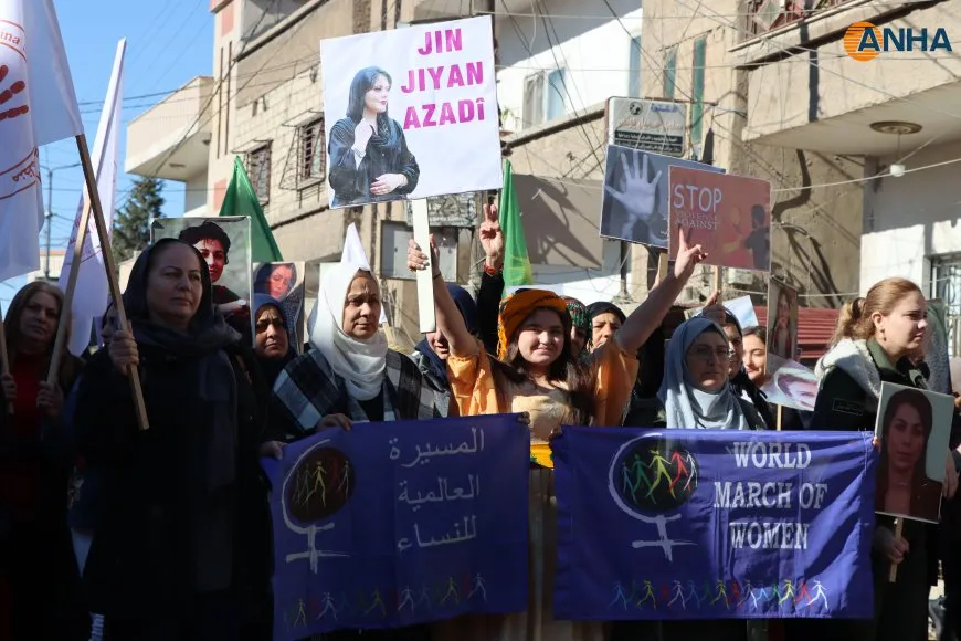مسيرات 25 تشرين الثاني تؤكد "النضال خيار لا عودة منه حتى تحقيق الحرية لجميع النساء"
