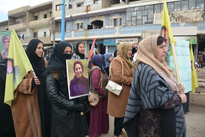 مسيرات 25 تشرين الثاني تؤكد "النضال خيار لا عودة منه حتى تحقيق الحرية لجميع النساء"