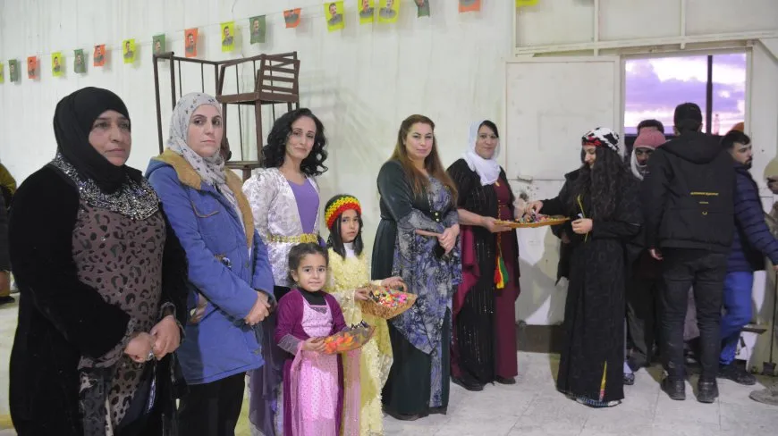 احتفالات جماهيرية عارمة في الذكرى الـ 46 لتأسيس حزب العمال الكردستاني