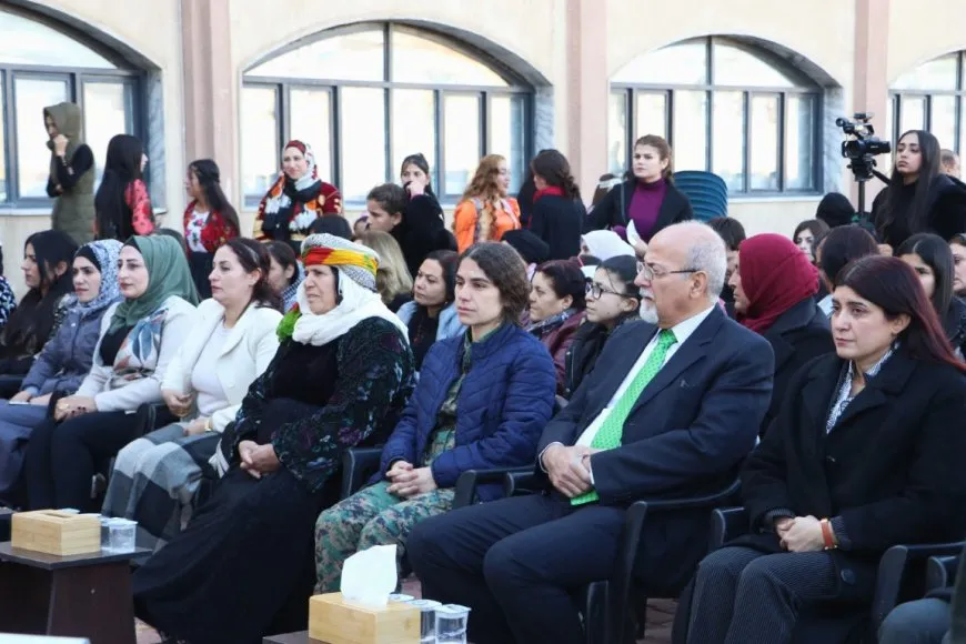 بشعار "تنسج المرأة الحرية"... الهلال الذهبي يفتتح المعهد العالي للفنون بالحسكة