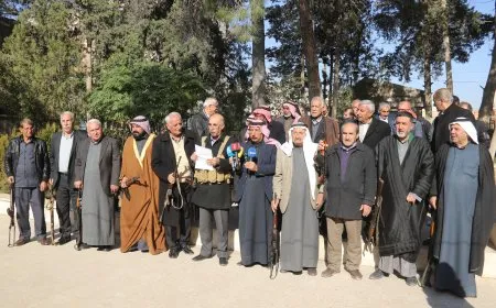 شيوخ ووجهاء العشائر يدينون التهجير القسري والصمت الدولي حياله