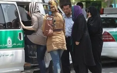 السلطات الإيرانية تحكم بالإعدام على 10 أشخاص شاركوا في انتفاضة "المرأة، الحياة، الحرية"