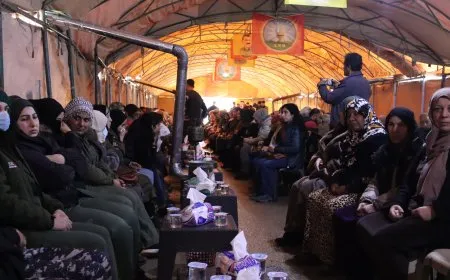 تقديم واجب العزاء لذوي 4 شهداء في مدينة الحسكة