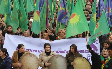 مسيرة نسائية حاشدة في الحسكة دعماً لـ YPJ وتأكيداً على دور السوريات في صنع القرار