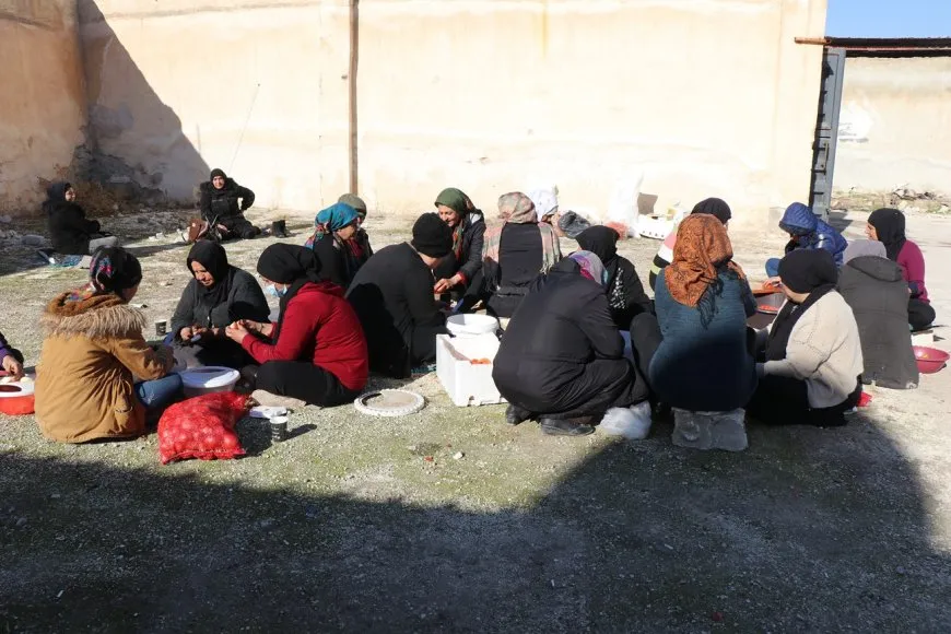 التكاتف الشعبي يسود أجواء أهالي الشيخ مقصود والأشرفية في حلب 